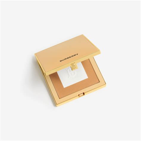 burberry setting powder for women.